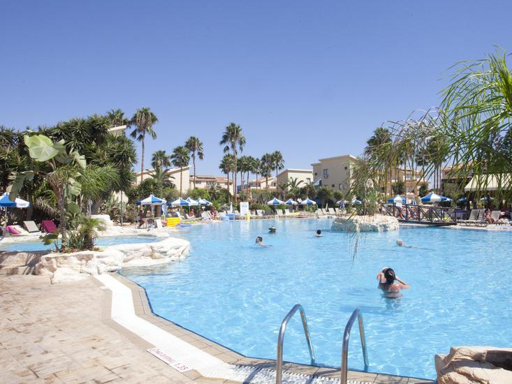 Makronisos Holiday Village 2