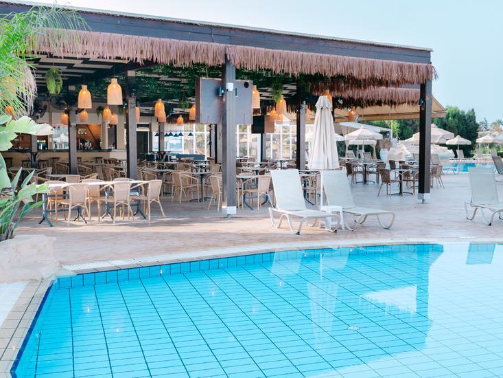 Makronisos Holiday Village 5