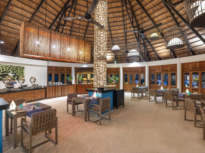 Angsana Resort & Spa Maldives Velavaru 19