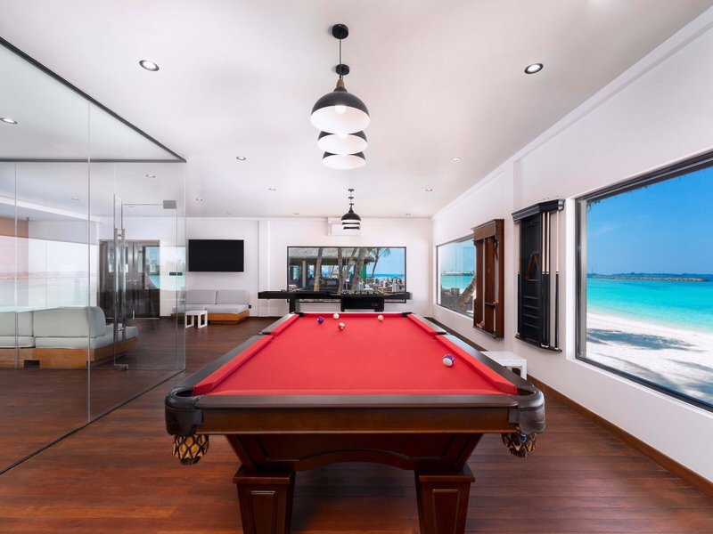 Veligandu Island Resort 17