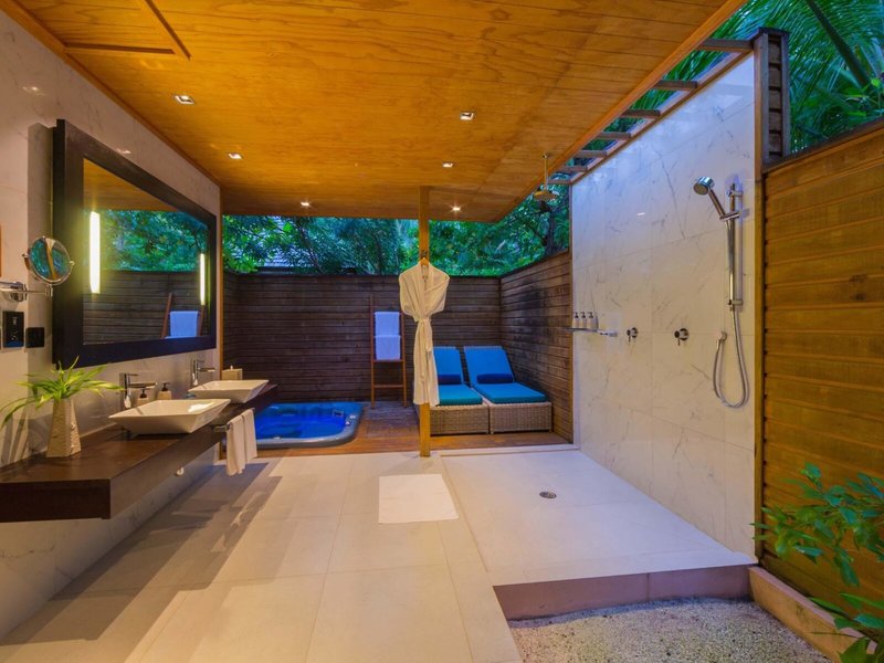 Veligandu Island Resort 34