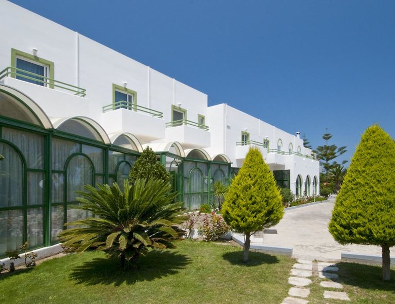 Alexandra Beach Hotel 1