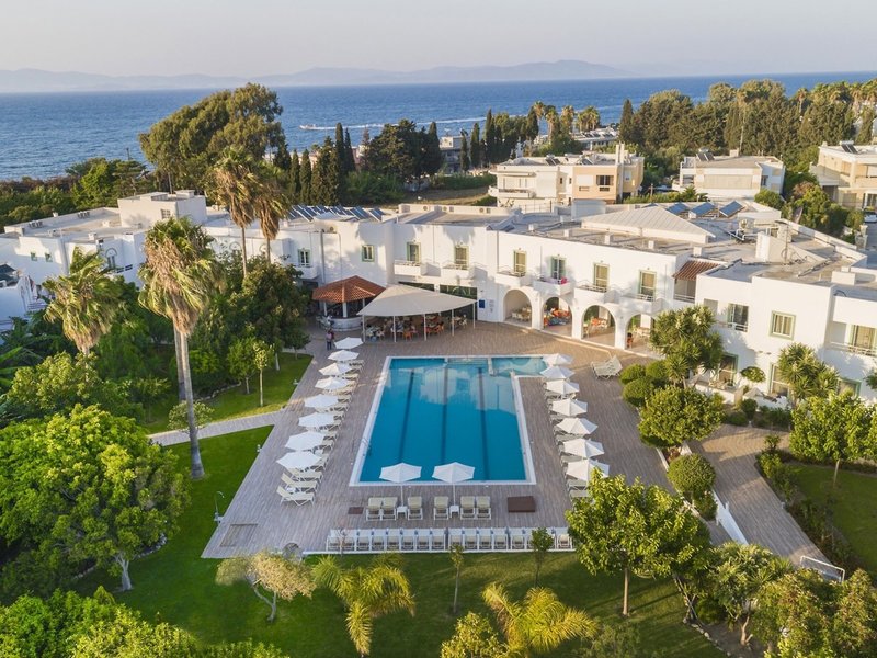 Alexandra Beach Hotel 1