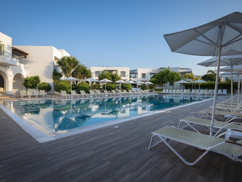Alexandra Beach Hotel 3