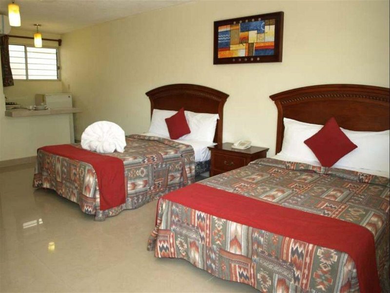 El Campanario Hotel & Estudios 18