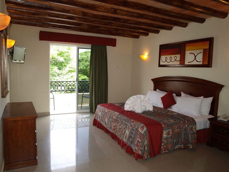El Campanario Hotel & Estudios 19