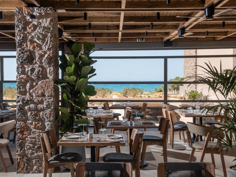 Paralos Venus Suites 13