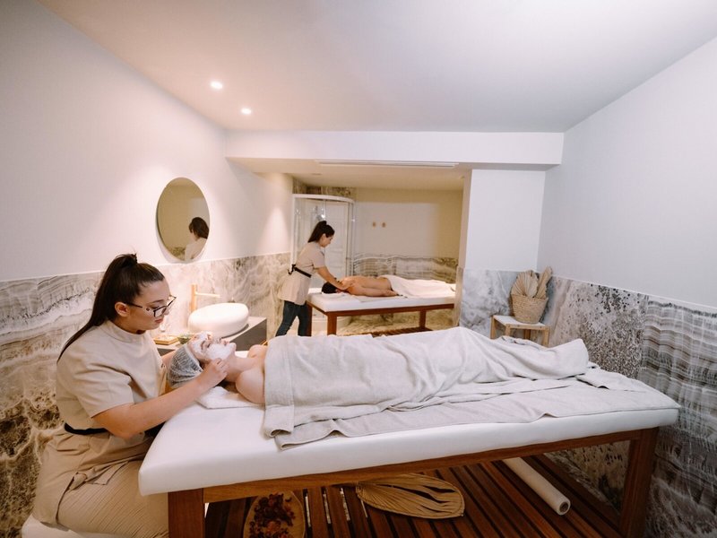 Paralos Venus Suites 17