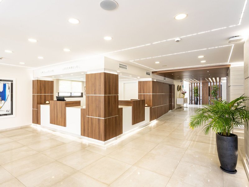 Veramar Aparthotel 18