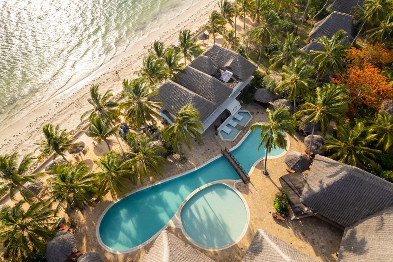 Uroa Bay Beach Resort 2