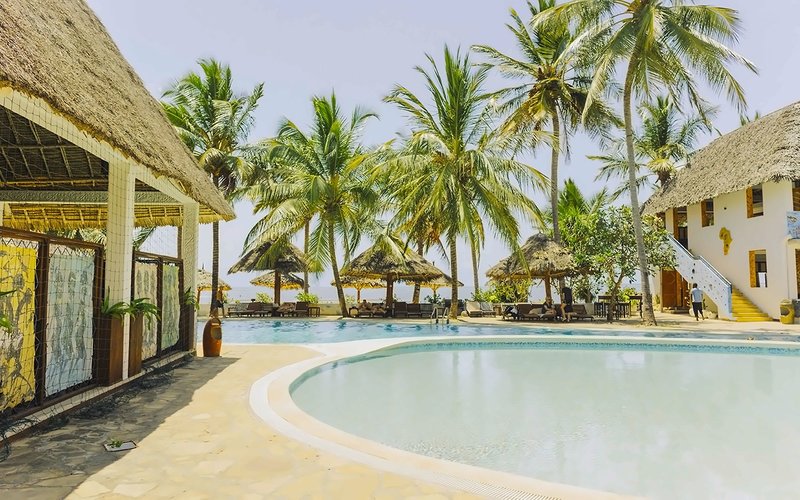 Uroa Bay Beach Resort 5