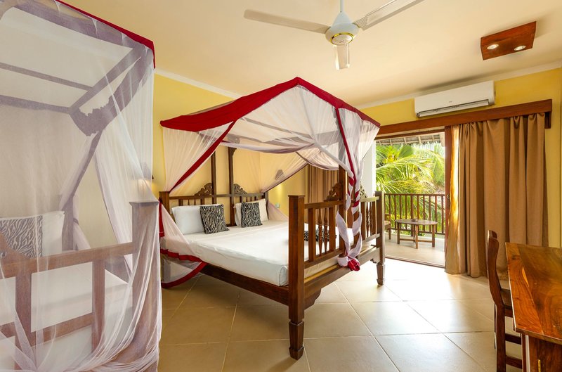 Uroa Bay Beach Resort 16