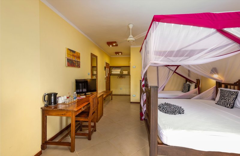 Uroa Bay Beach Resort 17