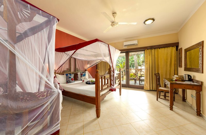 Uroa Bay Beach Resort 22