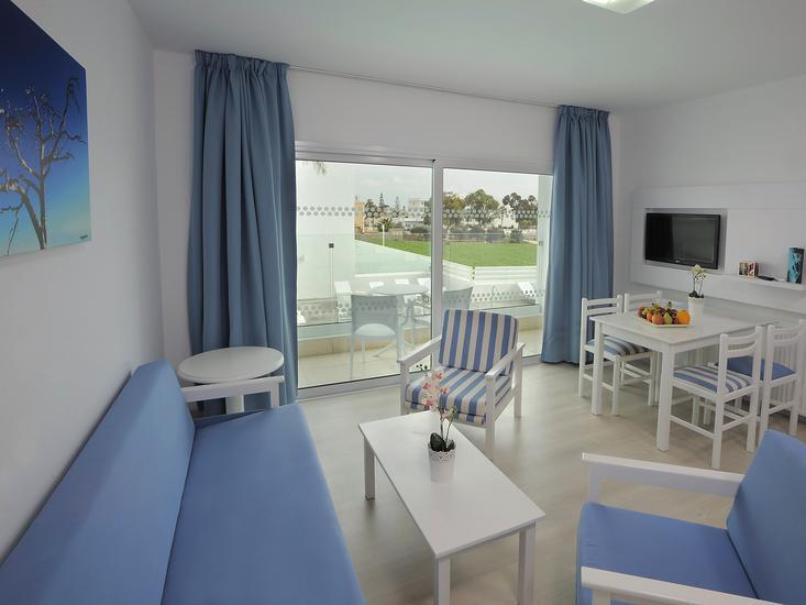 Liquid Hotel Apartments  3