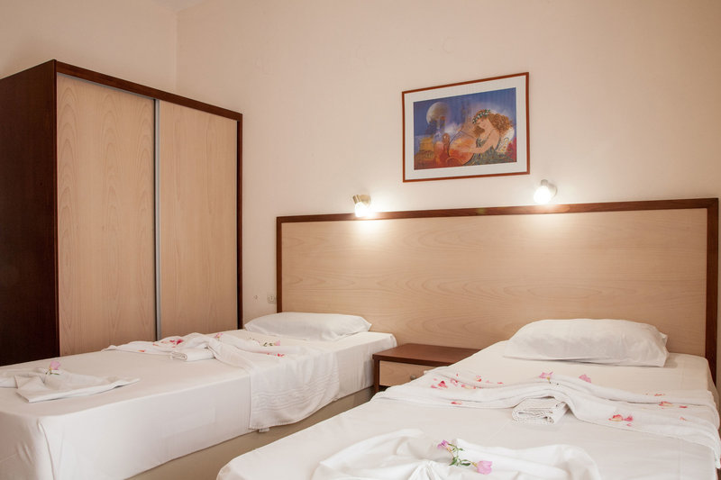 Ekavi Apartments 13
