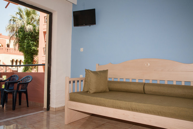 Ekavi Apartments 6
