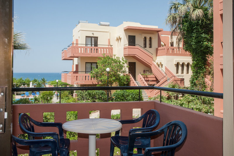 Ekavi Apartments 14