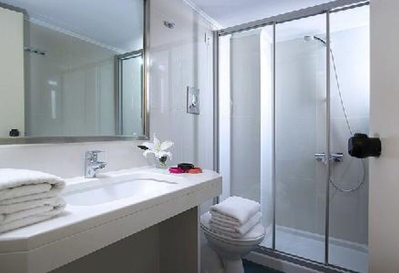 Bella Vista 12