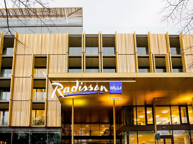Radisson Blu Park Royal Palace 