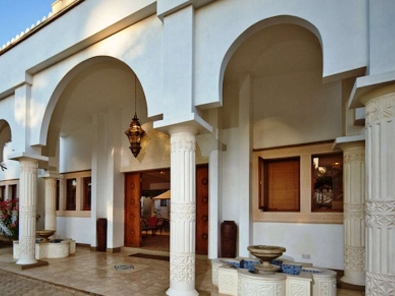 Lantana Galu Beach 3