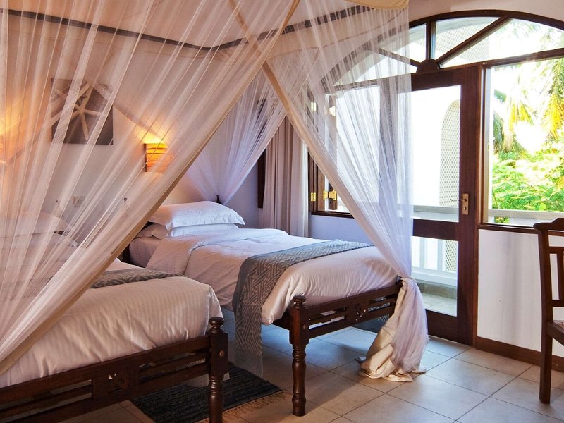 Lantana Galu Beach 36