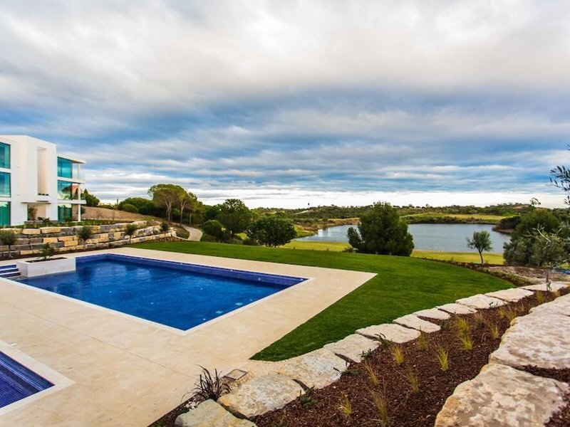 Monte Rei Golf & Country Club 14