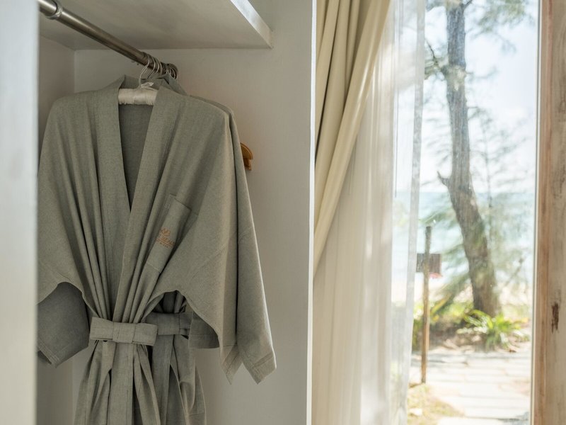 Natai Beach Resort & Spa 42