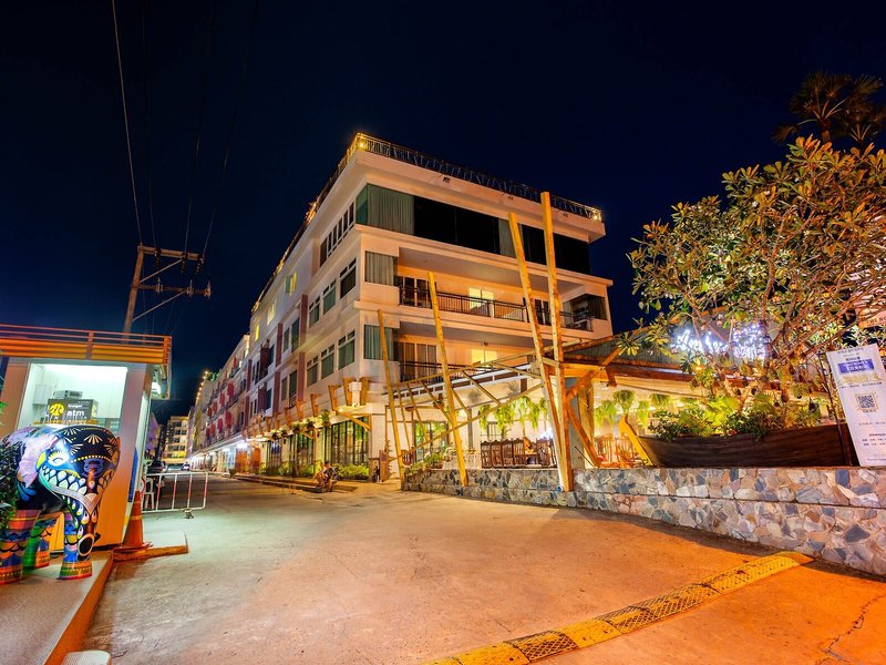 BaumanCasa Beach Resort 4