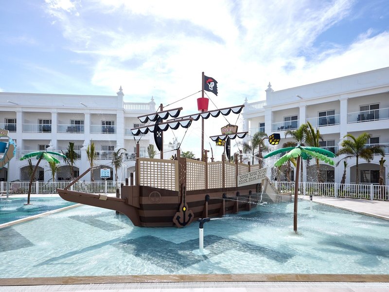 Hotel Riu Palace Bavaro 11