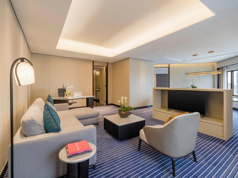 Crowne Plaza Bangkok Lumpini Park 14