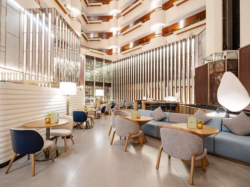 Crowne Plaza Bangkok Lumpini Park 16