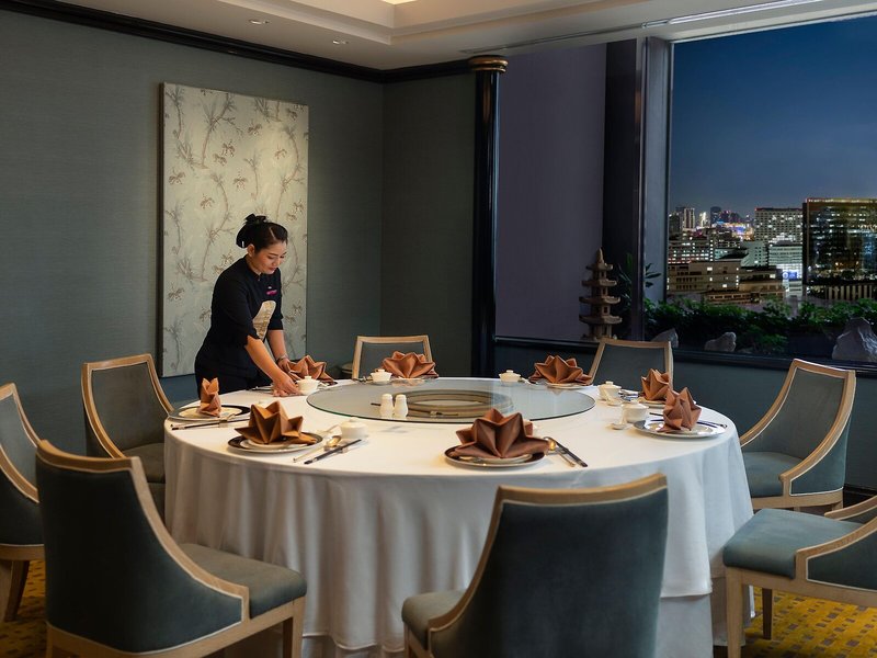 Crowne Plaza Bangkok Lumpini Park 24
