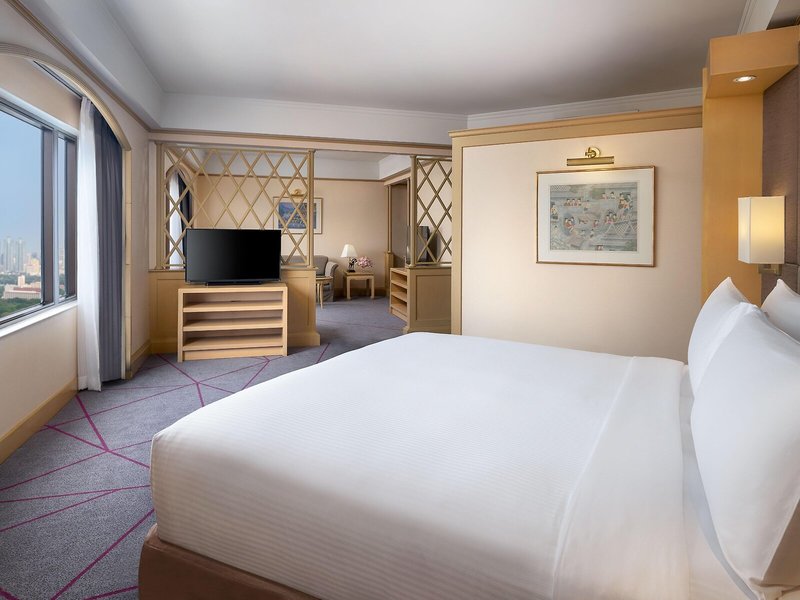 Crowne Plaza Bangkok Lumpini Park 44