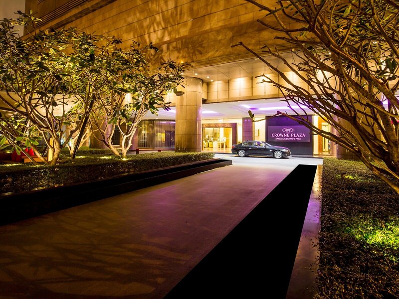 Crowne Plaza Lumpini Park