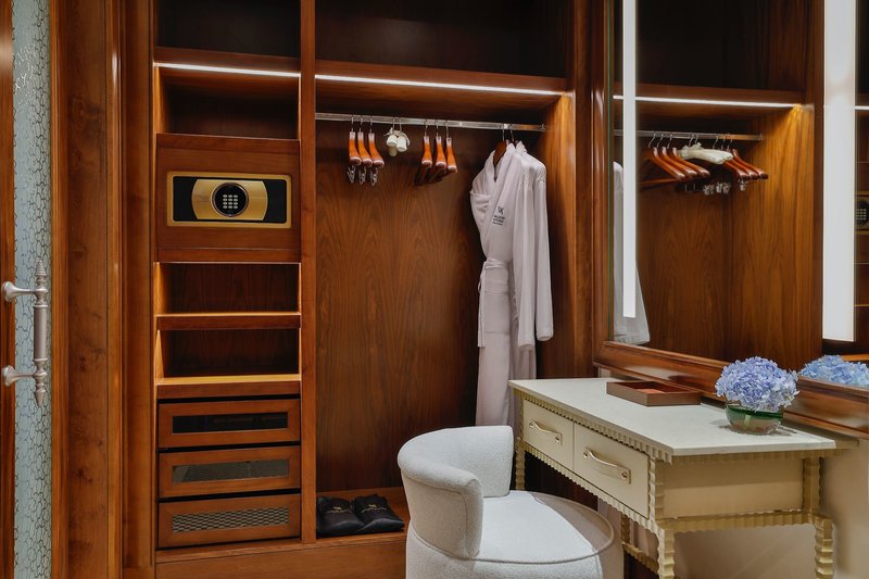 Waldorf Astoria Ras Al Khaimah 24 - Bathroom Example