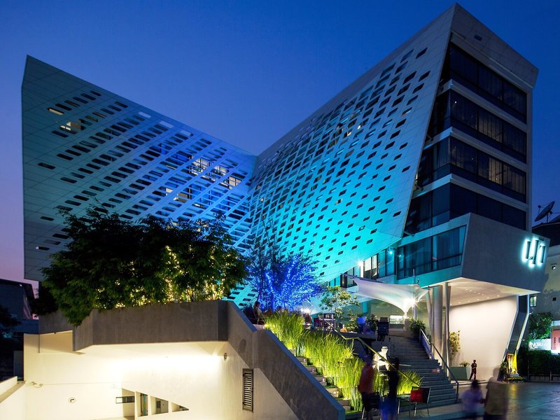 Lit Bangkok Hotel & Residence