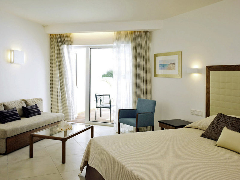 Sunrise Pearl Hotel & Spa 26 - Room Example