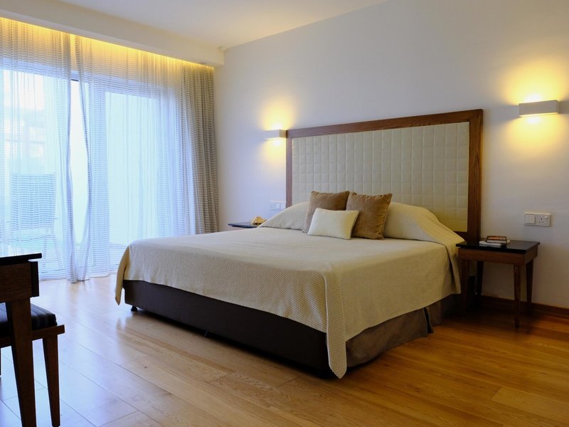 Sunrise Pearl Hotel & Spa 45 - Room Example