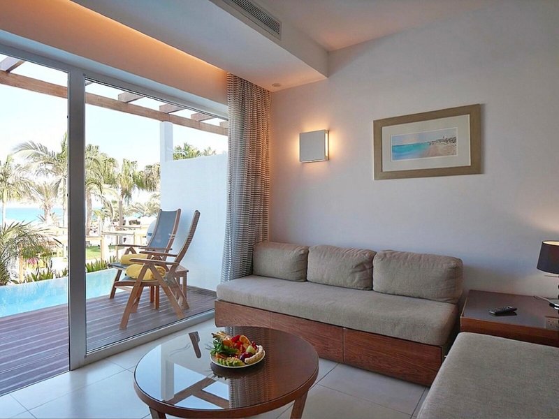 Sunrise Pearl Hotel & Spa 26