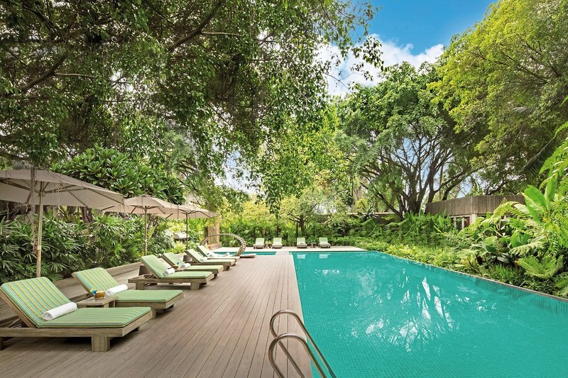 An Lam Retreats Saigon River 3