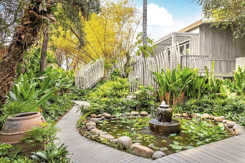 An Lam Retreats Saigon River 5