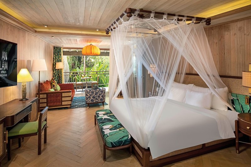 An Lam Retreats Saigon River 17