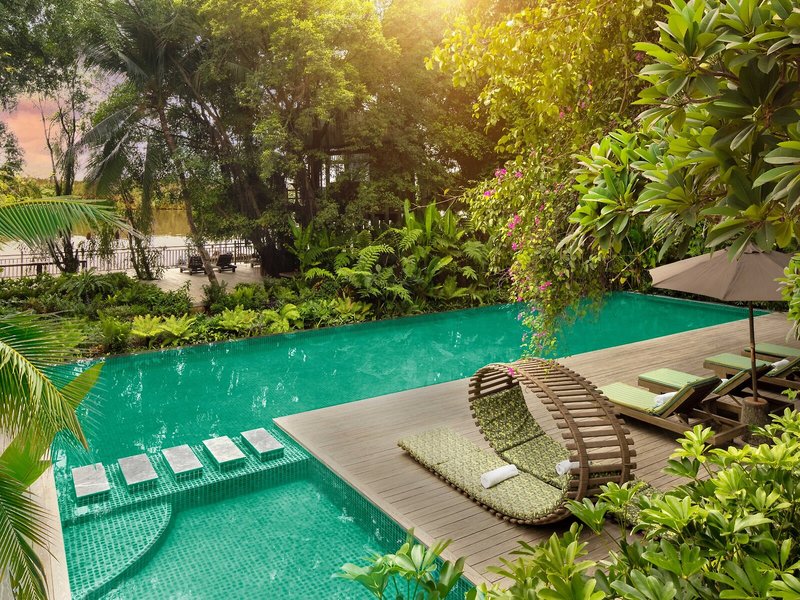 An Lam Retreats Saigon River 14