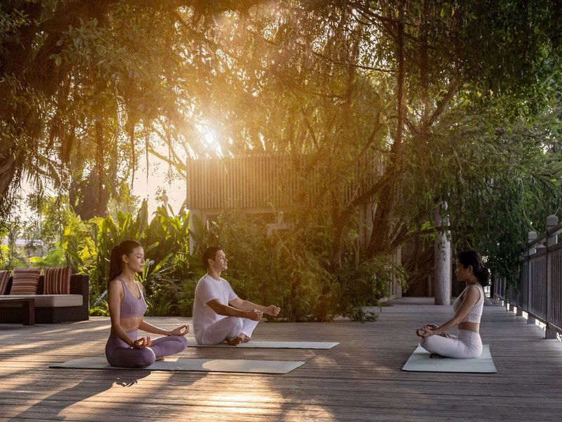 An Lam Retreats Saigon River 38
