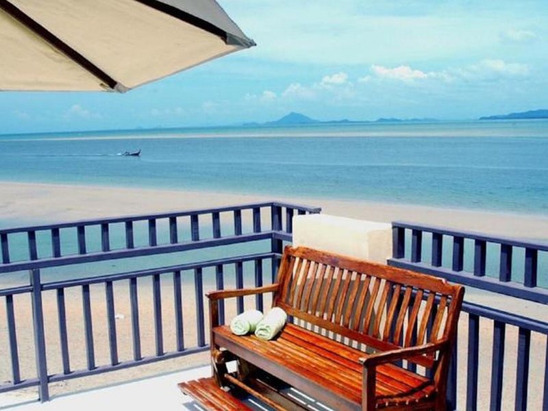 Lanta Pura Beach Resort 6