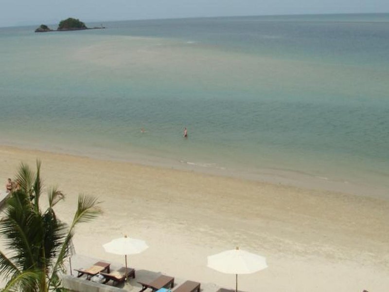 Lanta Pura Beach Resort 8