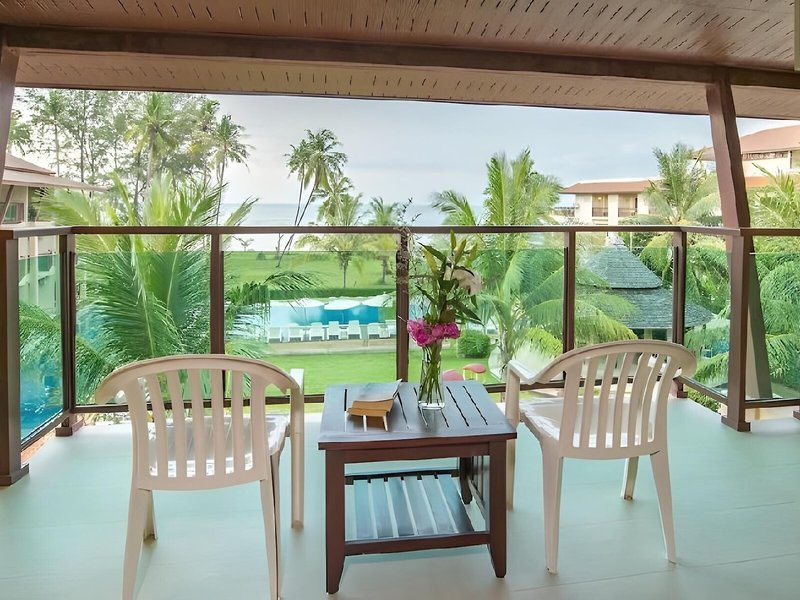 Lanta Pura Beach Resort 17