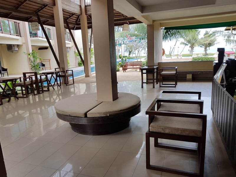 Lanta Pura Beach Resort 20
