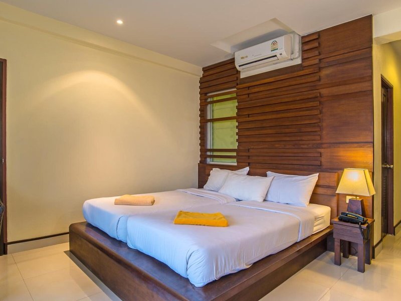 Lanta Pura Beach Resort 35